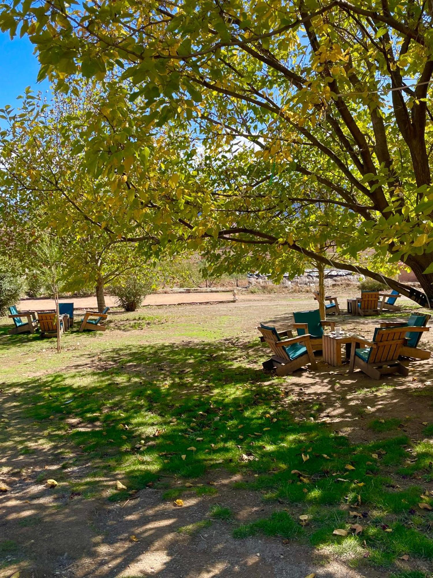 אזרו Ferme D'Hote La Vallee מראה חיצוני תמונה
